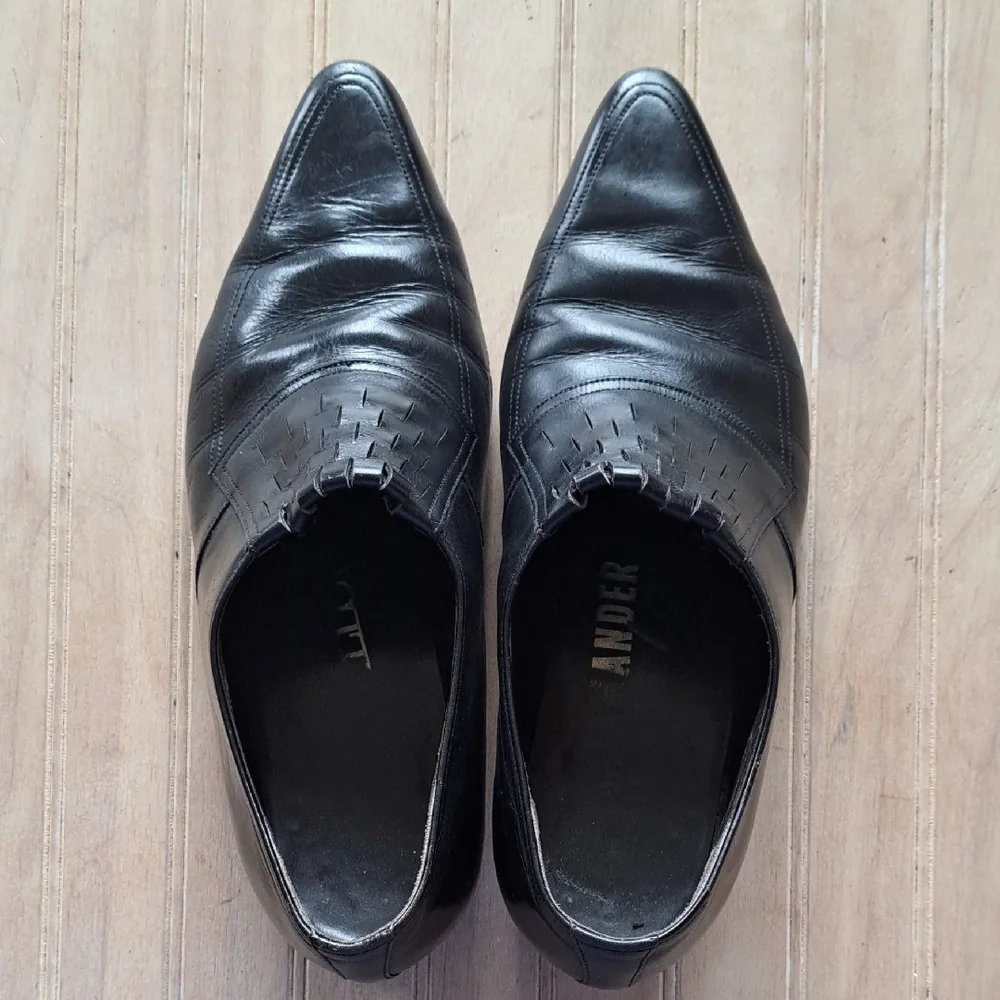 Vintage Rare Salamander Black Leather Dress Shoes Woven Pointed Toe Stacked Heel